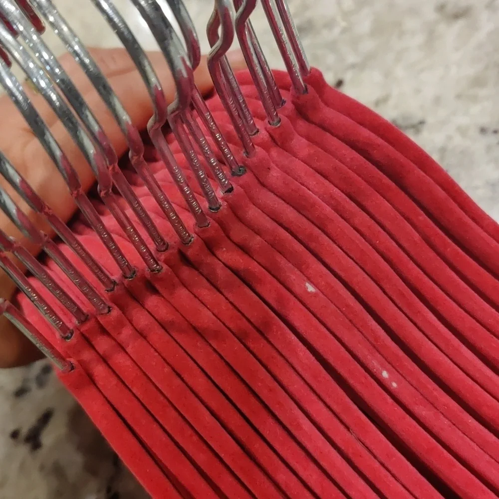 Set of 21 Velvet non slip Hangers - Hot Pink children girls closet Y2K Vintage